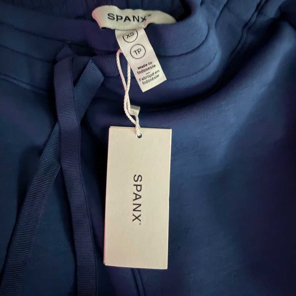 Air Essentials SPANX Navy Slim Drawstring Joggers… - image 5